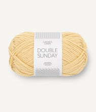 Load image into Gallery viewer, double knitting merino yarn
