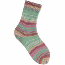 Load image into Gallery viewer, bamboo blend sock yarn for knitting