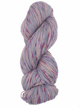 Load image into Gallery viewer, organic merino yarn for knitting