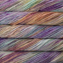 Load image into Gallery viewer, aran weight superwash merino Knitting yarn