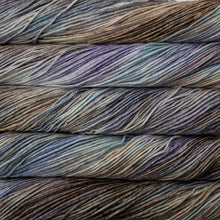 Load image into Gallery viewer, aran weight superwash merino Knitting yarn