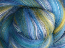 Load image into Gallery viewer, merino/silk blended fibre for spinning and felting