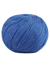 Load image into Gallery viewer, organic cotton/acrylic knitting yarn