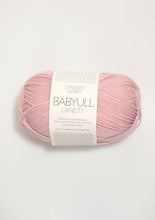 Load image into Gallery viewer, merino knitting yarn