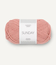 Load image into Gallery viewer, merino wool knitting yarn