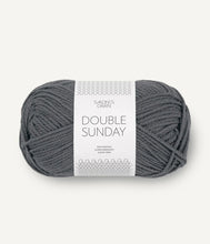 Load image into Gallery viewer, double knitting merino yarn