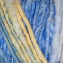 Load image into Gallery viewer, Fluffy chunky wool yarn for knitting