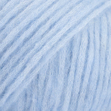 Load image into Gallery viewer, blow yarn with alpaca for knitting