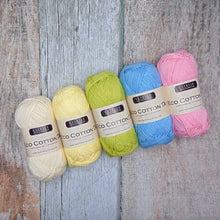 Load image into Gallery viewer, Estelle yarns GOTS cotton yarn