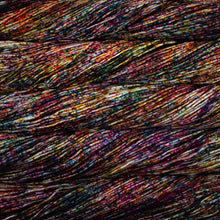 Load image into Gallery viewer, superwash merino hand dyed yarn for knitting