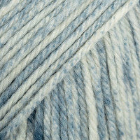 Load image into Gallery viewer, wool nylon blend dk knitting yarn 
