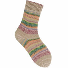 Load image into Gallery viewer, bamboo blend sock yarn for knitting
