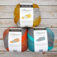 Load image into Gallery viewer, bulky wool yarn to make felted slippers
