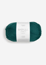 Load image into Gallery viewer, Jo&#39;s Yarn Garden wool knitting yarn

