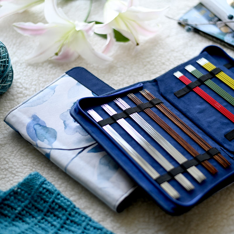 Jo's Yarn Garden Knitting tools and cases