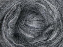 Load image into Gallery viewer, alpaca merino fibre for spinning

