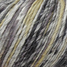 Load image into Gallery viewer, worsted weight merino yarn for knitting
