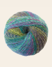 Load image into Gallery viewer, chunky weight acrylic blend knitting yarn
