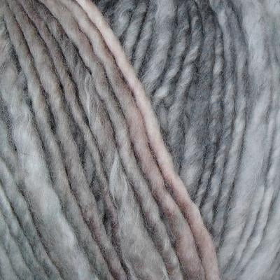 Fluffy chunky wool yarn for knitting