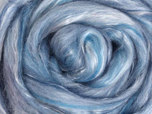 Load image into Gallery viewer, Jo&#39;s Yarn Garden spinning felting fiber
